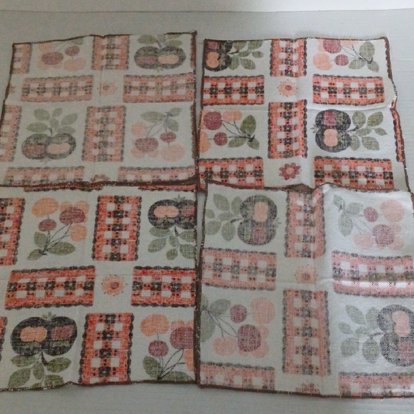 Colorful Retro Kitchen Napkins Set - Picture 3 of 8